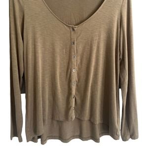 Women’s American Eagle Soft and Sexy Long Sleeve V neck Tee